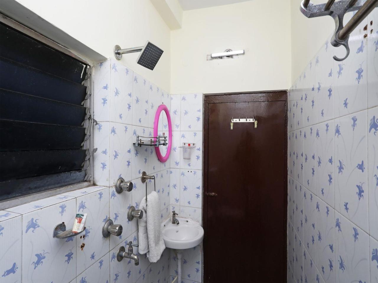Oyo 13906 Vinita Inn Santragachi Zewnętrze zdjęcie